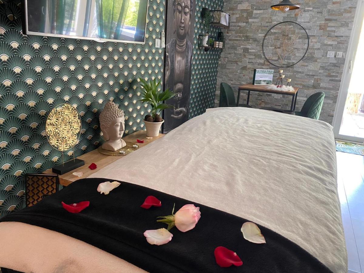 Chambre d'Hôte romantique Le temps d'un Instant Villeneuve  Extérieur photo