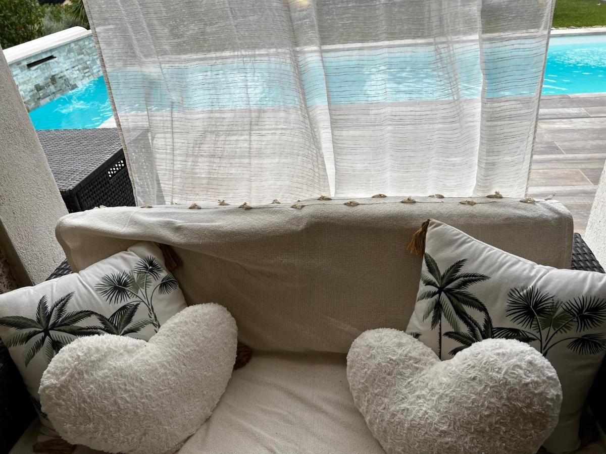 Chambre d'Hôte romantique Le temps d'un Instant Villeneuve  Extérieur photo